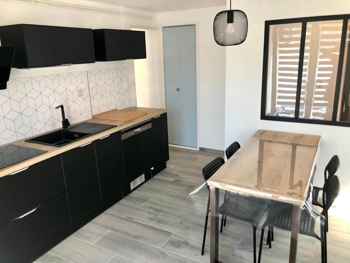 Maison Chaleureuse Au Coeur Du Village Raddon Esterno foto